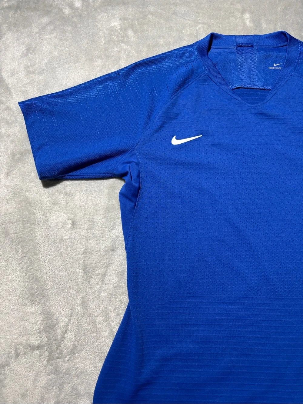 Nike VaporKnit Men’s S Blue Soccer Training Jersey Dri Fit Performance